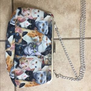 Totally kitsch kitty cat purse!